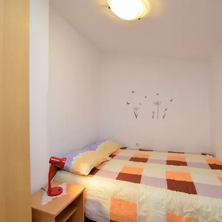 Lori App Apartment *